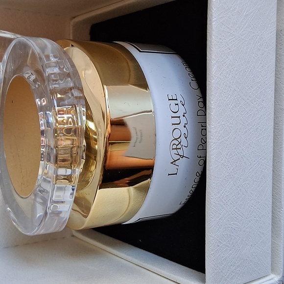 La Rouge Pierre Crystal Collection Set - Picture 3 of 9